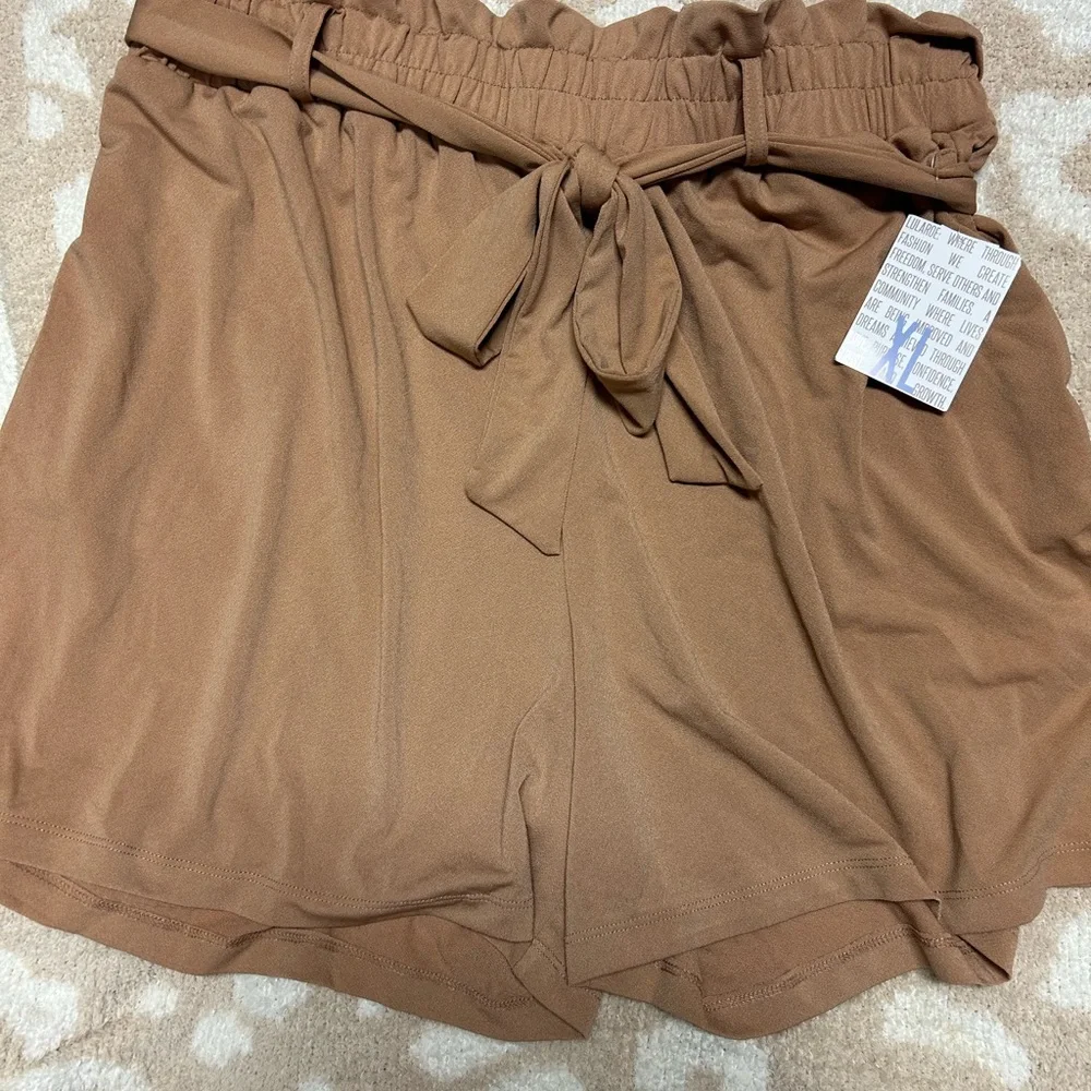 Lu La Roe paper bag Ella shorts - Picture 4 of 6